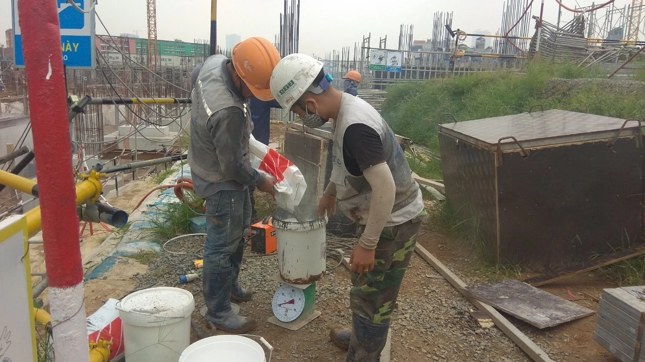 Trộn chống thấm 2 thành phần