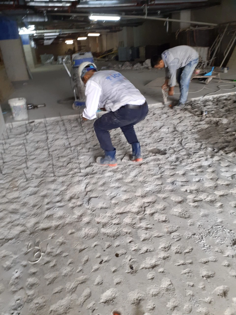 Thi công chống thấm nền móng